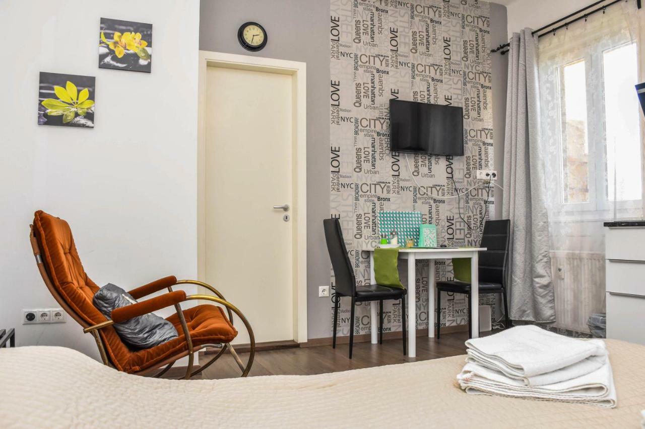 Diamond Astoria Apartments Boedapest Buitenkant foto