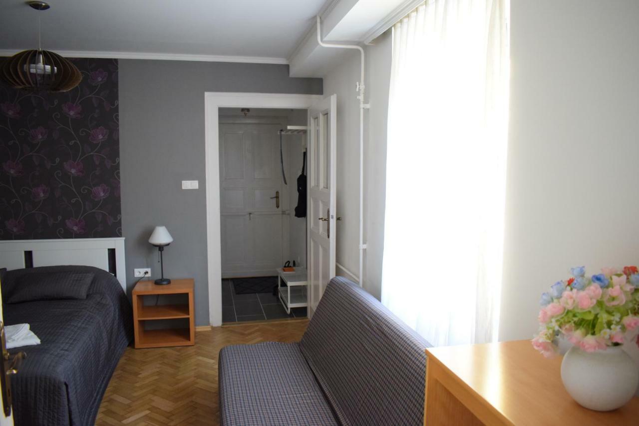 Diamond Astoria Apartments Boedapest Buitenkant foto